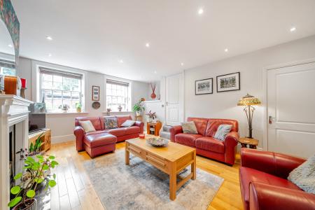 2 bedroom Duplex for sale in Allerton Hall Courtyard, Chapel Allerton, Leeds, LS7