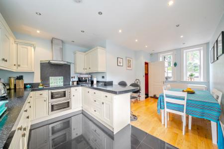 2 bedroom Duplex for sale in Allerton Hall Courtyard, Chapel Allerton, Leeds, LS7