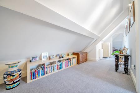 2 bedroom Duplex for sale in Allerton Hall Courtyard, Chapel Allerton, Leeds, LS7