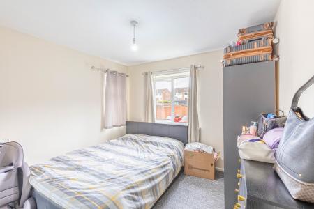 2 bedroom Flat for sale in Blackmoor Court, Alwoodley, Leeds, LS17