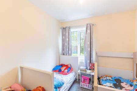 2 bedroom Flat for sale in Blackmoor Court, Alwoodley, Leeds, LS17
