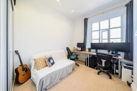 2 bedroom Flat for sale in Boyds Mill, Leeds, LS9