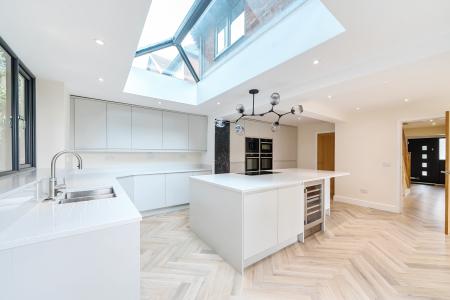 5 bedroom Detached house for sale in Church Lane, Chapel Allerton, Leeds, LS7