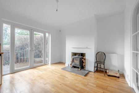 3 bedroom End of terrace house for sale in Farm Hill North, Leeds, LS7