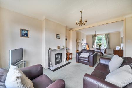 3 bedroom Semi-detached house for sale in Gledhow Grange View, Roundhay, Leeds, LS8