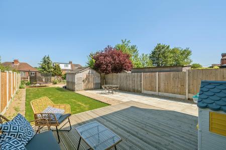 3 bedroom Semi-detached house for sale in Gledhow Park Avenue, Chapel Allerton, Leeds, LS7