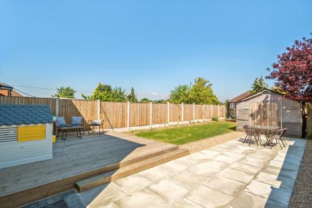 3 bedroom Semi-detached house for sale in Gledhow Park Avenue, Chapel Allerton, Leeds, LS7