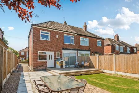 3 bedroom Semi-detached house for sale in Gledhow Park Avenue, Chapel Allerton, Leeds, LS7