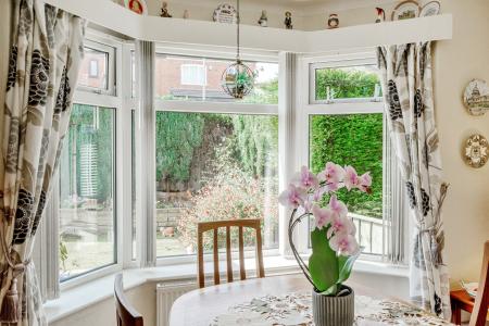 3 bedroom Semi-detached house for sale in Gledhow Park Grove, Chapel Allerton, Leeds, LS7