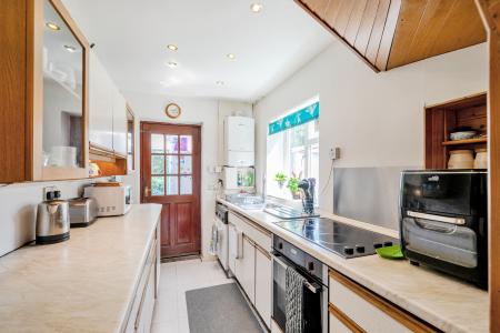 3 bedroom Semi-detached house for sale in Gledhow Park Grove, Chapel Allerton, Leeds, LS7
