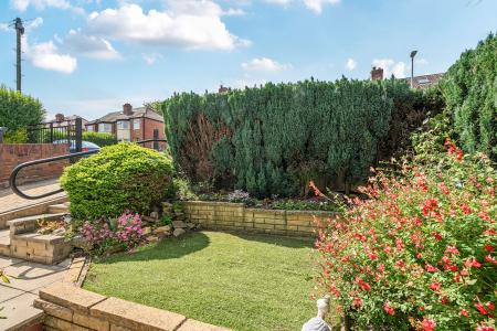 3 bedroom Semi-detached house for sale in Gledhow Park Grove, Chapel Allerton, Leeds, LS7