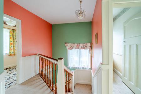 3 bedroom Semi-detached house for sale in Gledhow Wood Road, Oakwood, Leeds, LS8