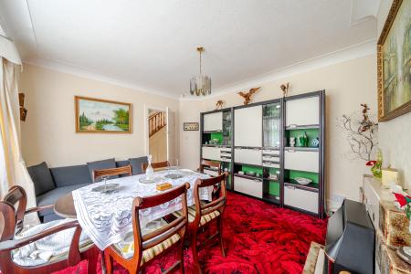 3 bedroom Semi-detached house for sale in Gledhow Wood Road, Oakwood, Leeds, LS8