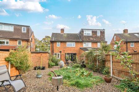 2 bedroom Semi-detached house for sale in Lidgett Lane, Roundhay, Leeds, LS8