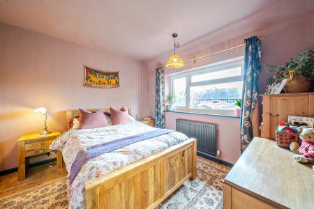 2 bedroom Semi-detached house for sale in Lidgett Lane, Roundhay, Leeds, LS8