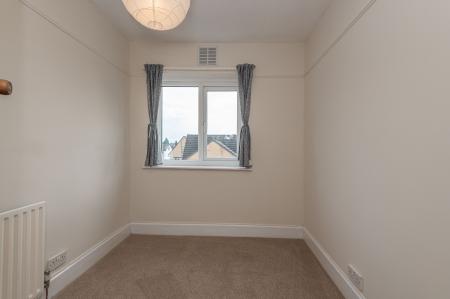 3 bedroom Terraced House for sale in Roundhay Avenue, Leeds, LS8