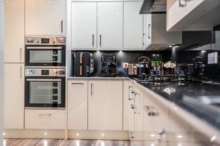 3 bedroom Semi-detached house for sale in Stainbeck Lane, Chapel Allerton, Leeds, LS7