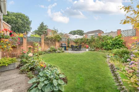 3 bedroom Detached house for sale in Stonegate Lane, Meanwood, Leeds, LS7