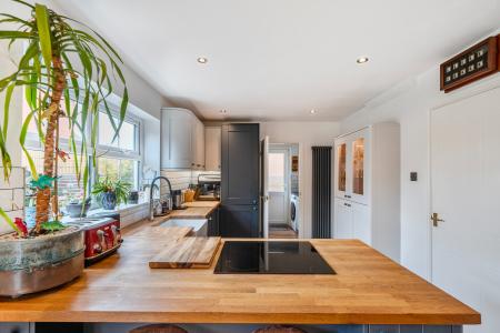 3 bedroom Detached house for sale in Stonegate Lane, Meanwood, Leeds, LS7