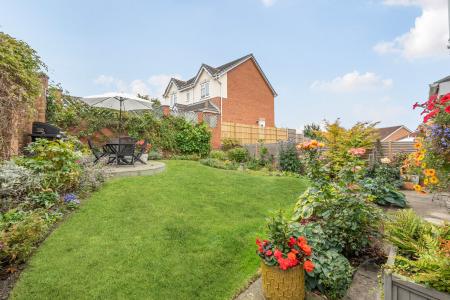 3 bedroom Detached house for sale in Stonegate Lane, Meanwood, Leeds, LS7