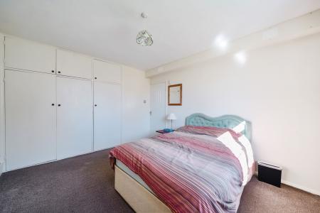 2 bedroom Flat for sale in West Lodge, 23 Stainbeck Lane, Chapel Allerton, Leeds, LS7