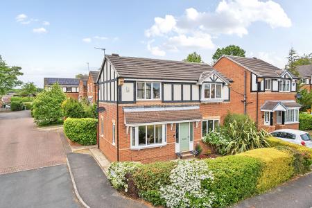 3 bedroom Detached house for sale in Woodside Mews, Meanwood, Leeds, LS7