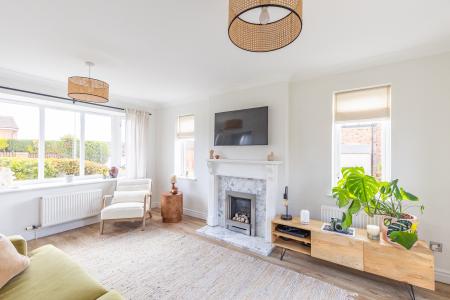 3 bedroom Detached house for sale in Woodside Mews, Meanwood, Leeds, LS7