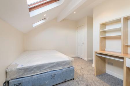 5 bedroom Terraced House for sale in Bentley Lane, Meanwood, Leeds, LS6