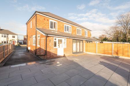 3 bedroom Semi-detached house for sale in Carrholm View, Chapel Allerton, Leeds, LS7
