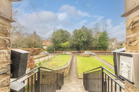 1 bedroom Flat to let in 4 West Hill Terrace, 83 Harrogate Road, Chapel Allerton, Leeds, LS7