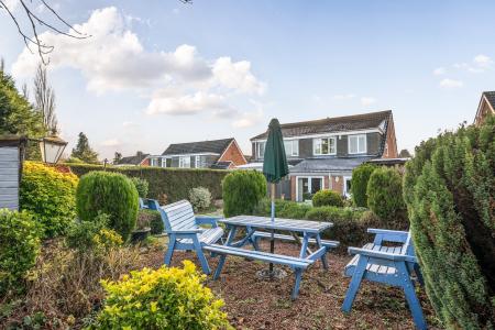 3 bedroom Semi-detached house for sale in Highwood Avenue, Moortown, Leeds, LS17