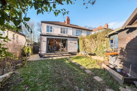 3 bedroom Semi-detached house for sale in Roxholme Place, Chapel Allerton, Leeds, LS7