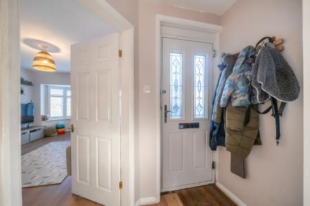 2 bedroom Semi-detached bungalow for sale in Carr Manor Road, Moortown, Leeds, LS17