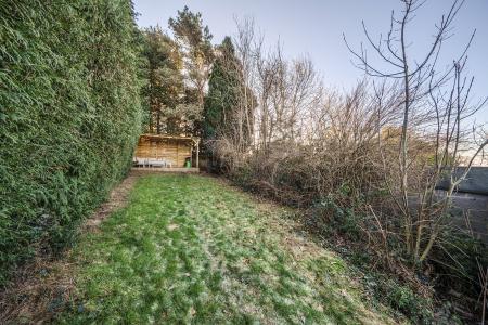 2 bedroom Semi-detached bungalow for sale in Carr Manor Road, Moortown, Leeds, LS17