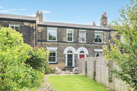 3 bedroom Town house for sale in Harrogate Road, Chapel Allerton, Leeds, LS7