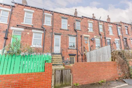 4 bedroom Terraced House to let in Roundhay Avenue, Leeds, LS8