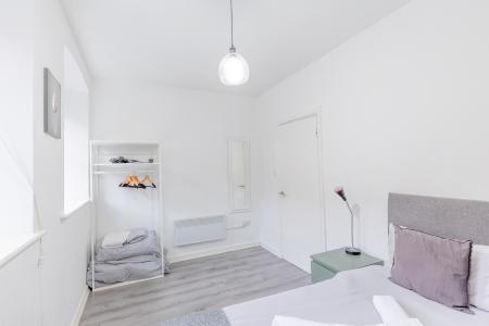 1 bedroom Flat to let in Sparrow Wharf, 32 The Calls, Leeds, LS2