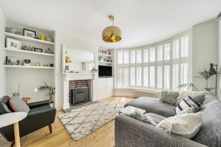 4 bedroom Semi-detached house for sale in Gledhow Park Crescent, Chapel Allerton, Leeds, LS7
