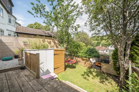 4 bedroom Semi-detached house for sale in Gledhow Park Crescent, Chapel Allerton, Leeds, LS7
