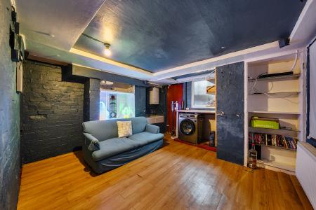 4 bedroom Terraced House for sale in Methley Grove, Chapel Allerton, Leeds, LS7