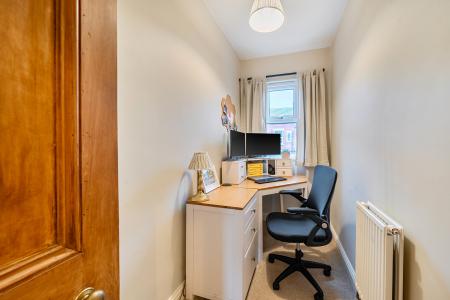 4 bedroom Terraced House for sale in Methley Grove, Chapel Allerton, Leeds, LS7