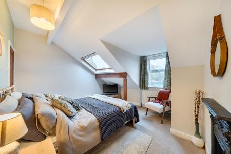 4 bedroom Terraced House for sale in Methley Grove, Chapel Allerton, Leeds, LS7