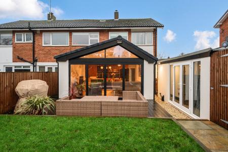 3 bedroom Semi-detached house for sale in North Grove Close, Oakwood, Leeds, LS8