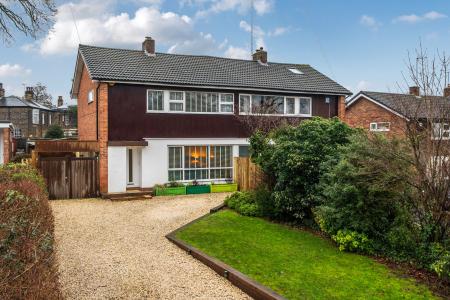 3 bedroom Semi-detached house for sale in North Grove Close, Oakwood, Leeds, LS8