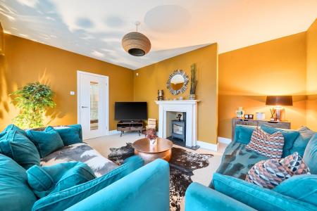 3 bedroom Semi-detached house for sale in North Grove Close, Oakwood, Leeds, LS8