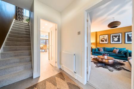 3 bedroom Semi-detached house for sale in North Grove Close, Oakwood, Leeds, LS8