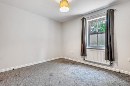 2 bedroom Flat to let in Charnley Drive, Chapel Allerton, Leeds, LS7