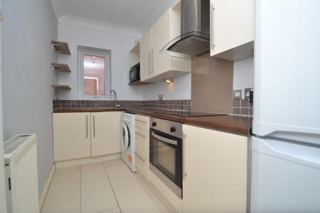2 bedroom Flat to let in Newton Hill Court, Chapeltown Road, Chapel Allerton, Leeds, LS7
