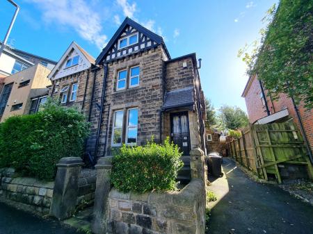 1 bedroom Flat to let in Monk Bridge Road, Meanwood, Leeds, LS6