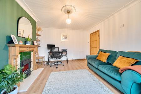 3 bedroom Semi-detached house for sale in Talbot Rise, Roundhay, Leeds, LS17